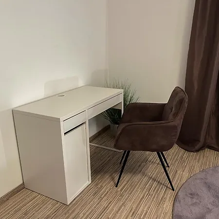 Apartment City - Parkplatz - Netflix *