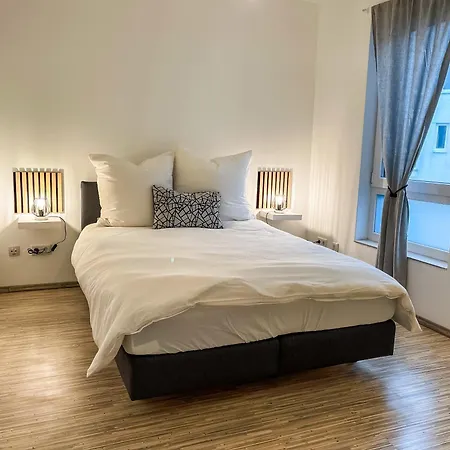 - Parkplatz - Netflix * بادربورن